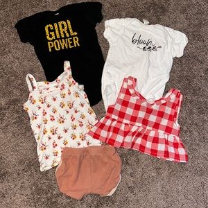 Babygirl small shop bodysuit top & shorts 12m and 12/18m bundle!!